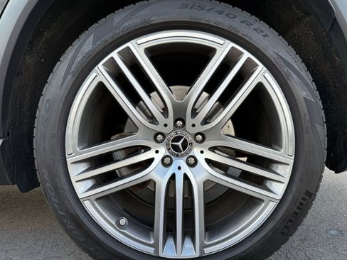 Used 2020 Mercedes-Benz GLS 450 4MATIC image 25