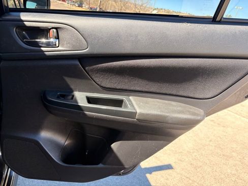 Used 2014 Subaru Crosstrek 2.0i Premium w/ Popular Package #2 image 30