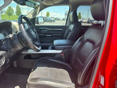 Used 2022 RAM 1500 Laramie AWD/4WD image 9