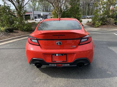 Used 2023 Toyota GR86 Premium image 7