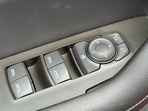 Used 2024 Chevrolet Blazer LT image 11