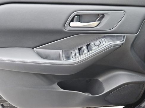 New 2026 Nissan Rogue SV FWD image 15