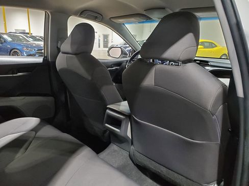 Used 2018 Toyota Camry LE image 17