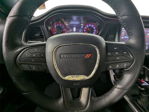Used 2018 Dodge Challenger SXT Plus image 15