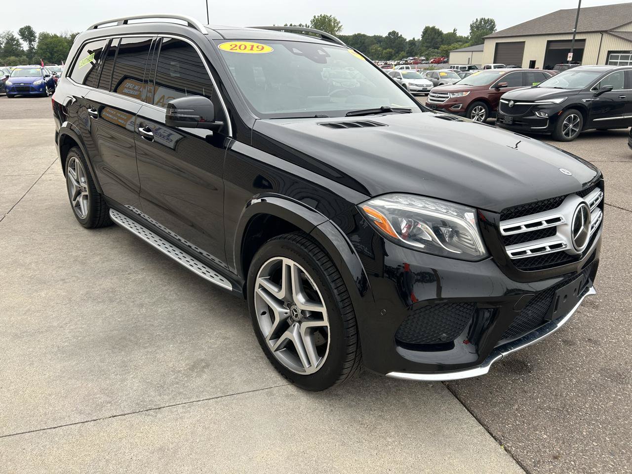Used 2019 Mercedes-Benz GLS 550 4MATIC image 3
