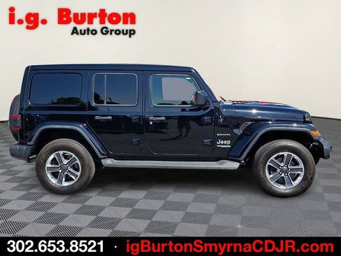 Used 2021 Jeep Wrangler Unlimited Sahara AWD/4WD image 7
