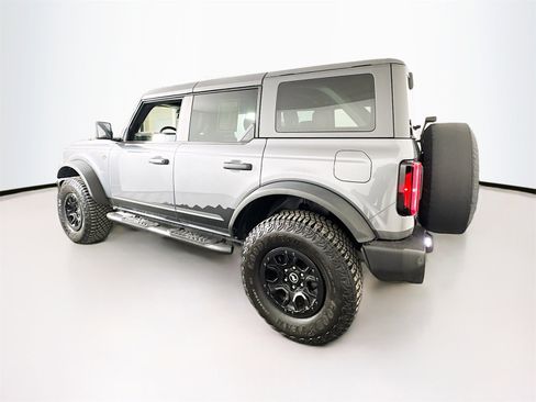 Used 2023 Ford Bronco Wildtrak image 5