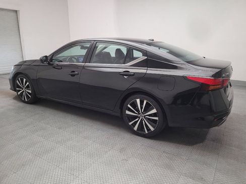 Used 2021 Nissan Altima 2.5 SR FWD image 3