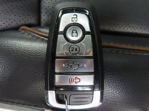 Used 2025 Ford F250 Lariat w/ Lariat Ultimate Package image 78