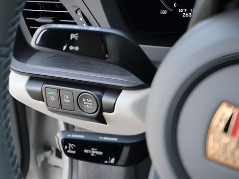 Certified 2026 Porsche 911 Targa 4 GTS image 37