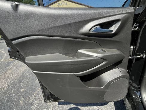 Certified 2024 Chevrolet Trax LS FWD image 16