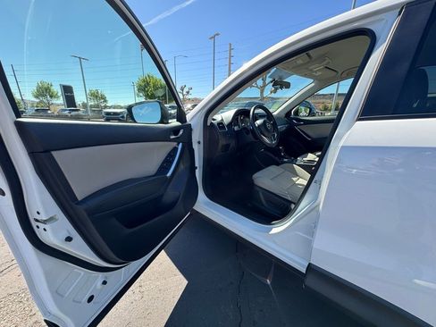 Used 2016 MAZDA CX-5 Touring image 10