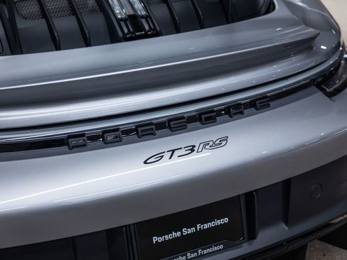 Certified 2025 Porsche 911 GT3 RS RWD image 27
