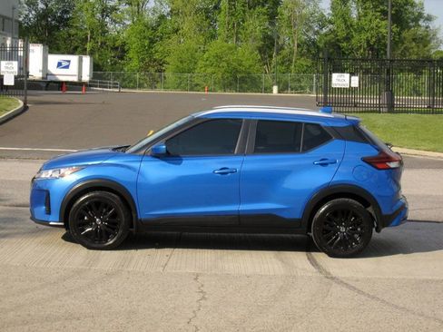 Used 2021 Nissan Kicks SV FWD image 6