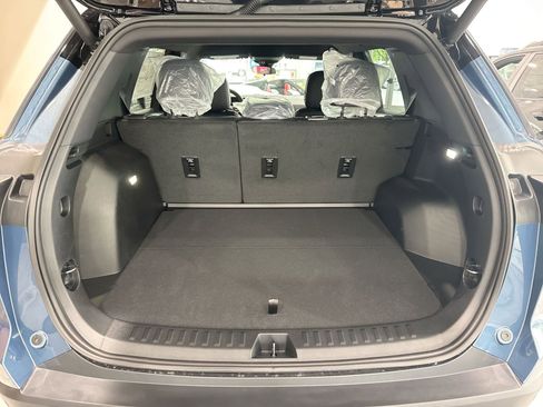 New 2026 Chevrolet Equinox LT w/ Convenience Package II FWD image 19