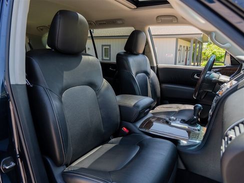 Used 2017 INFINITI QX80 4WD w/ Driver Assistance Package image 23