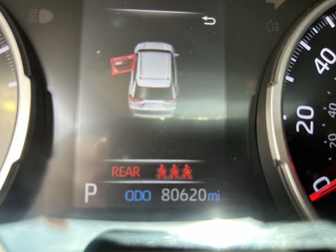 Used 2021 Toyota RAV4 XLE w/ Convenience Package AWD/4WD image 27