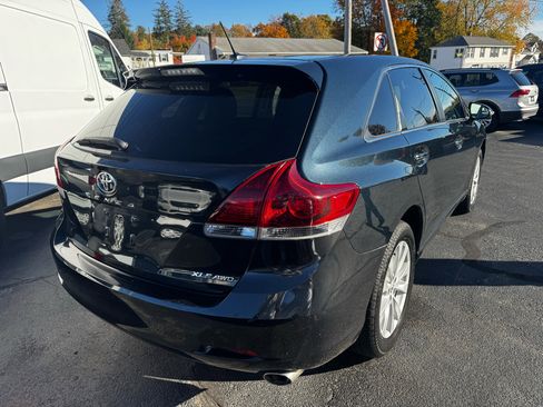 Used 2015 Toyota Venza LE image 6