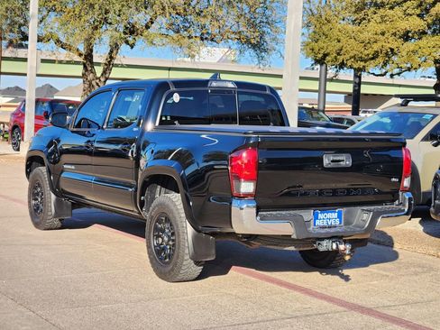 Used 2021 Toyota Tacoma SR5 image 5
