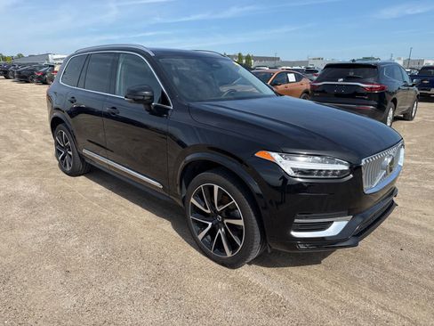 Used 2024 Volvo XC90 B6 Plus w/ Protection Package Premier AWD/4WD image 4