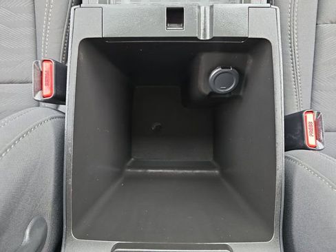 Used 2022 Nissan Frontier SV w/ Technology Package image 27