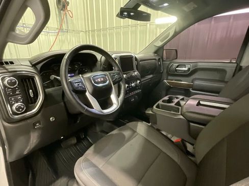Used 2022 GMC Sierra 1500 Elevation AWD/4WD image 9