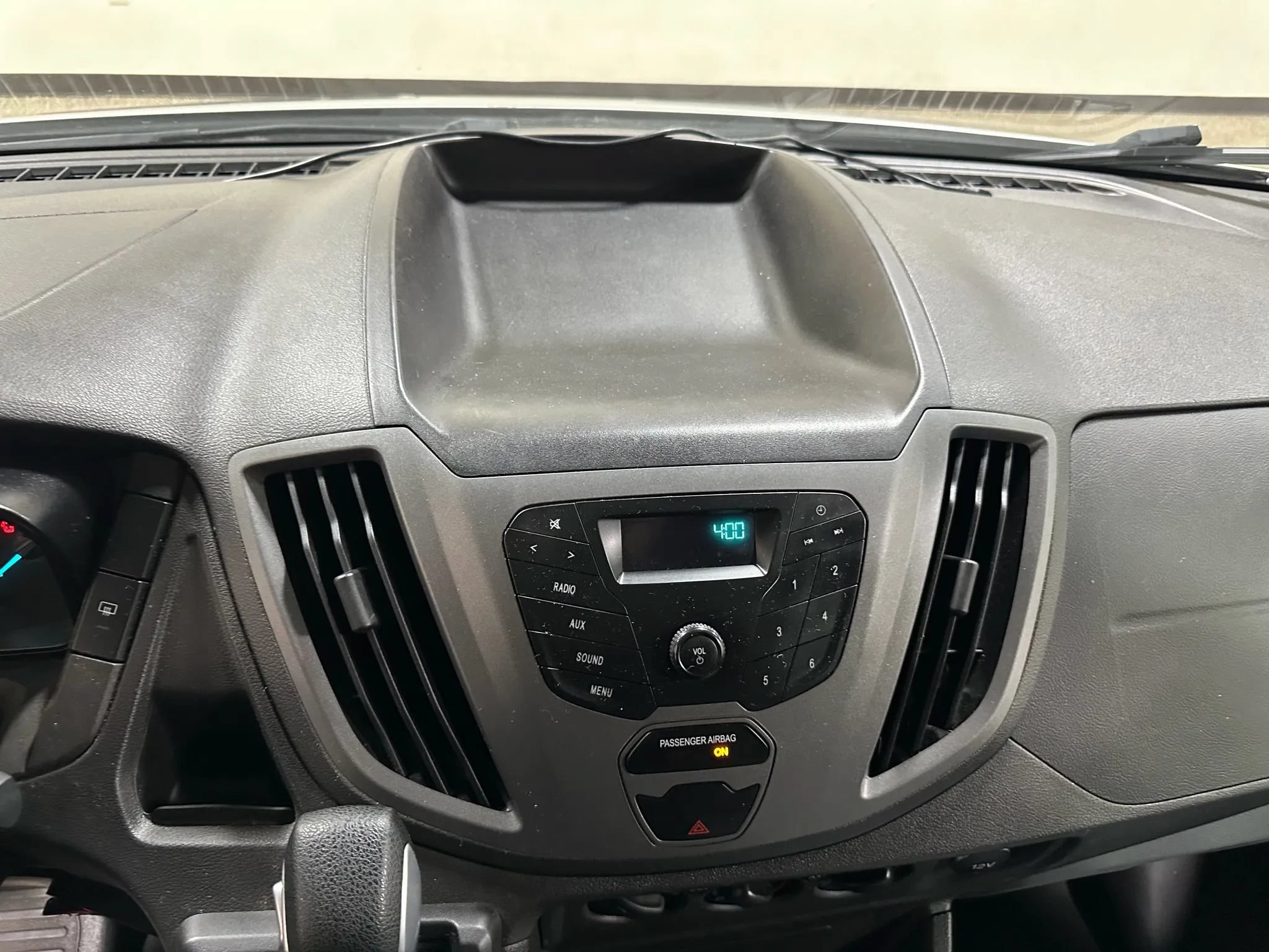 Used 2015 Ford Transit 250 148 Medium Roof RWD image 43