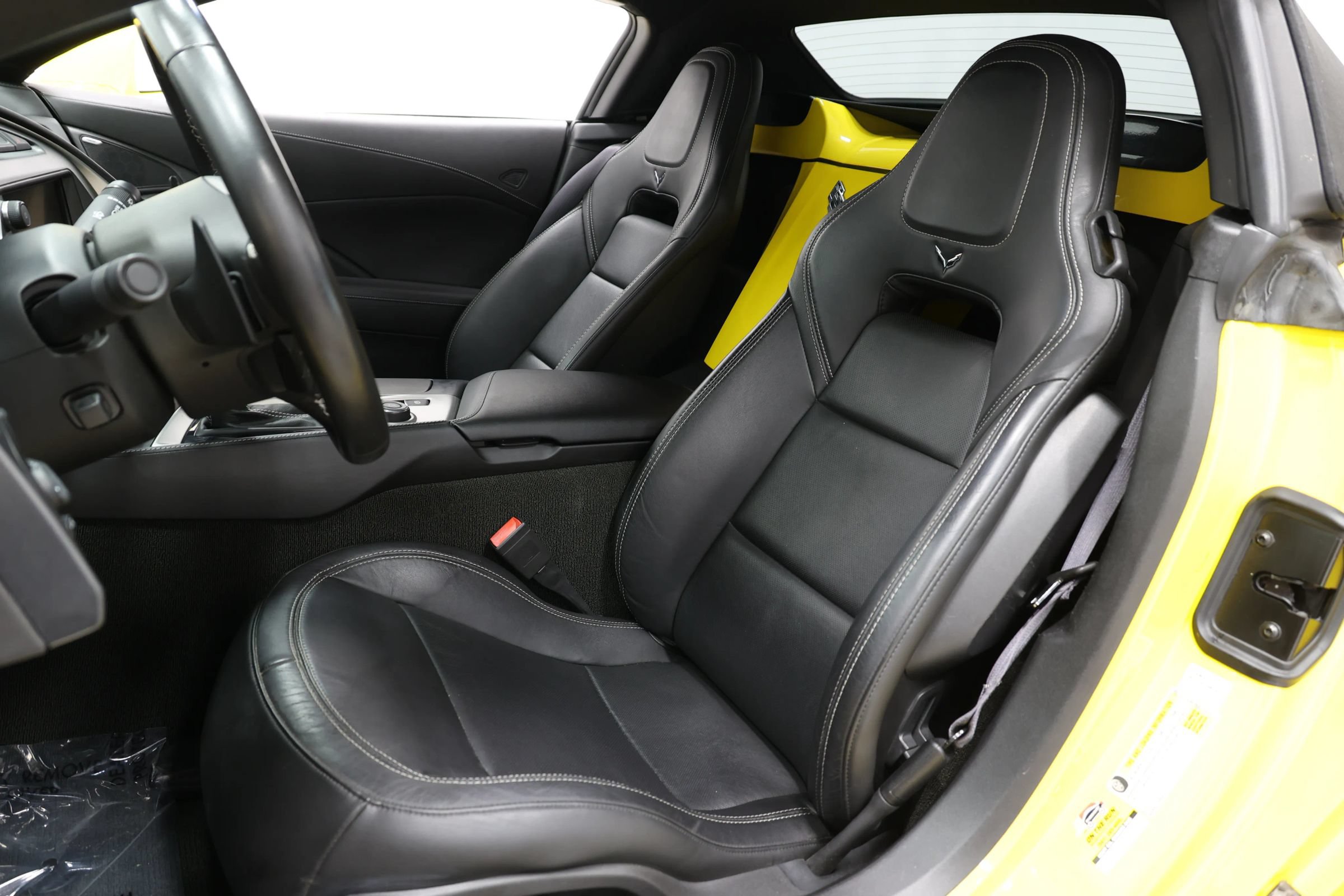 Used 2014 Chevrolet Corvette Stingray Convertible w/ 2LT Preferred Equipment Group RWD image 3