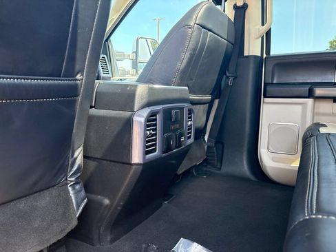 Used 2021 Ford F450 Limited w/ FX4 Off-Road Package AWD/4WD image 26