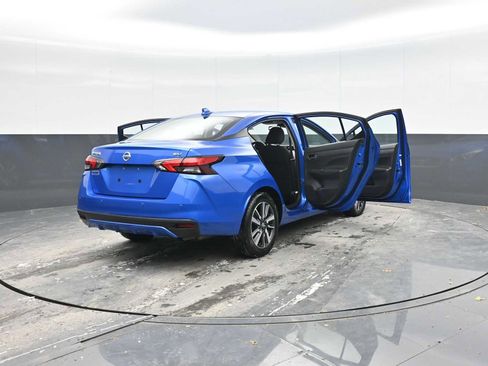 Used 2021 Nissan Versa SV image 42