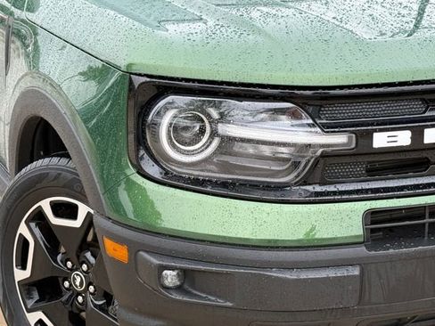 Used 2023 Ford Bronco Sport Outer Banks AWD/4WD image 3