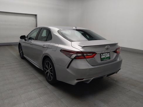 Used 2021 Toyota Camry SE FWD image 5