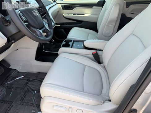 Used 2026 Honda Odyssey EX-L image 23
