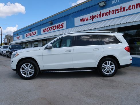 Used 2013 Mercedes-Benz GL 320 BlueTEC 4MATIC image 3