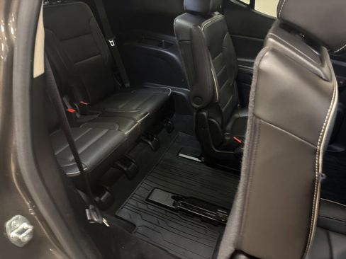 Used 2020 GMC Acadia Denali w/ Denali Ultimate Package image 41