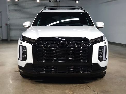 Used 2025 Hyundai Palisade Calligraphy AWD/4WD image 2