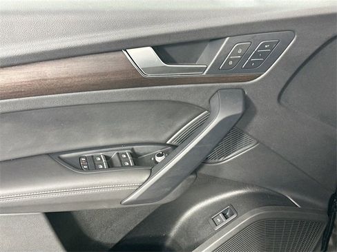 Used 2023 Audi Q5 2.0T Premium Plus image 25