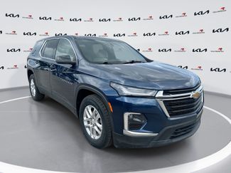 Used 2022 Chevrolet Traverse LS FWD video 1