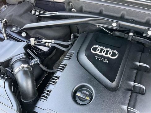 Used 2016 Audi Q5 2.0T Premium Plus w/ Technology Package AWD/4WD image 32
