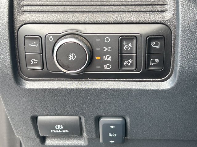 Used 2025 Ford F350 Lariat w/ Tremor Off-Road Package AWD/4WD image 26