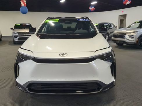 Used 2024 Toyota bZ4X XLE image 9