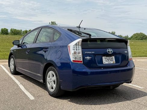 Used 2010 Toyota Prius FWD image 2