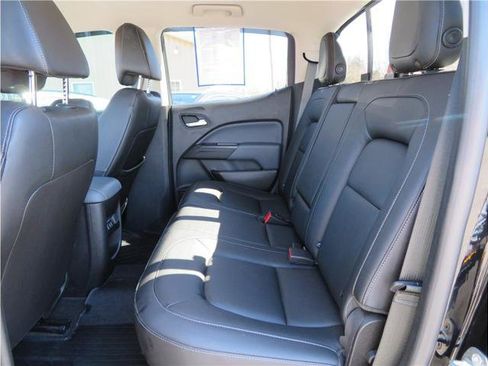 Used 2018 Chevrolet Colorado Z71 image 25