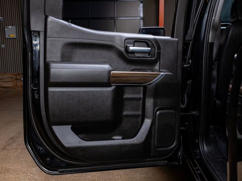 Used 2021 Chevrolet Silverado 1500 LT Trail Boss w/ Convenience Package II image 35