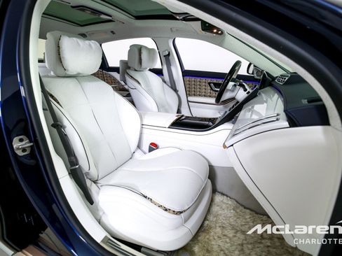 Used 2023 Mercedes-Benz Maybach S 680 4MATIC w/ Manufaktur Leather Package image 32