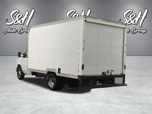 Used 2018 Ford E-350 and Econoline 350 Super Duty w/ Power Windows & Locks Group RWD image 15