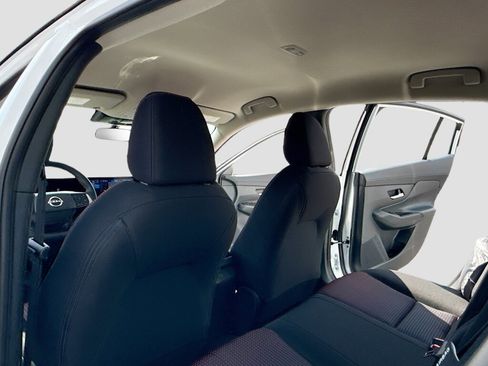 New 2026 Nissan Sentra SR FWD image 6