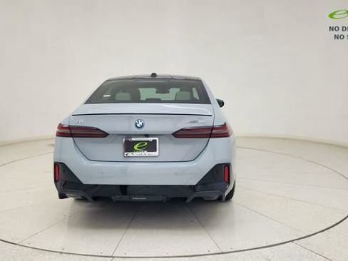 Used 2026 BMW i5 eDrive40 w/ M Sport Package RWD image 9