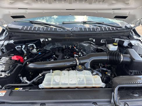 Used 2024 Ford Expedition Limited AWD/4WD image 37