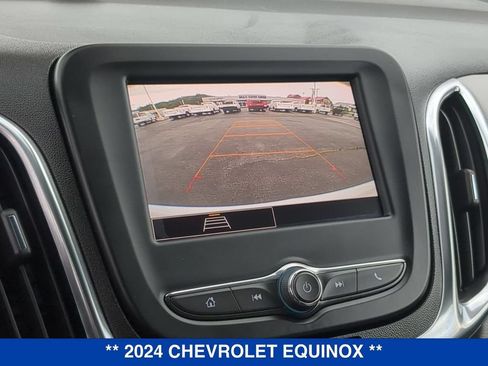 Used 2024 Chevrolet Equinox LS w/ LS Convenience Package AWD/4WD image 15